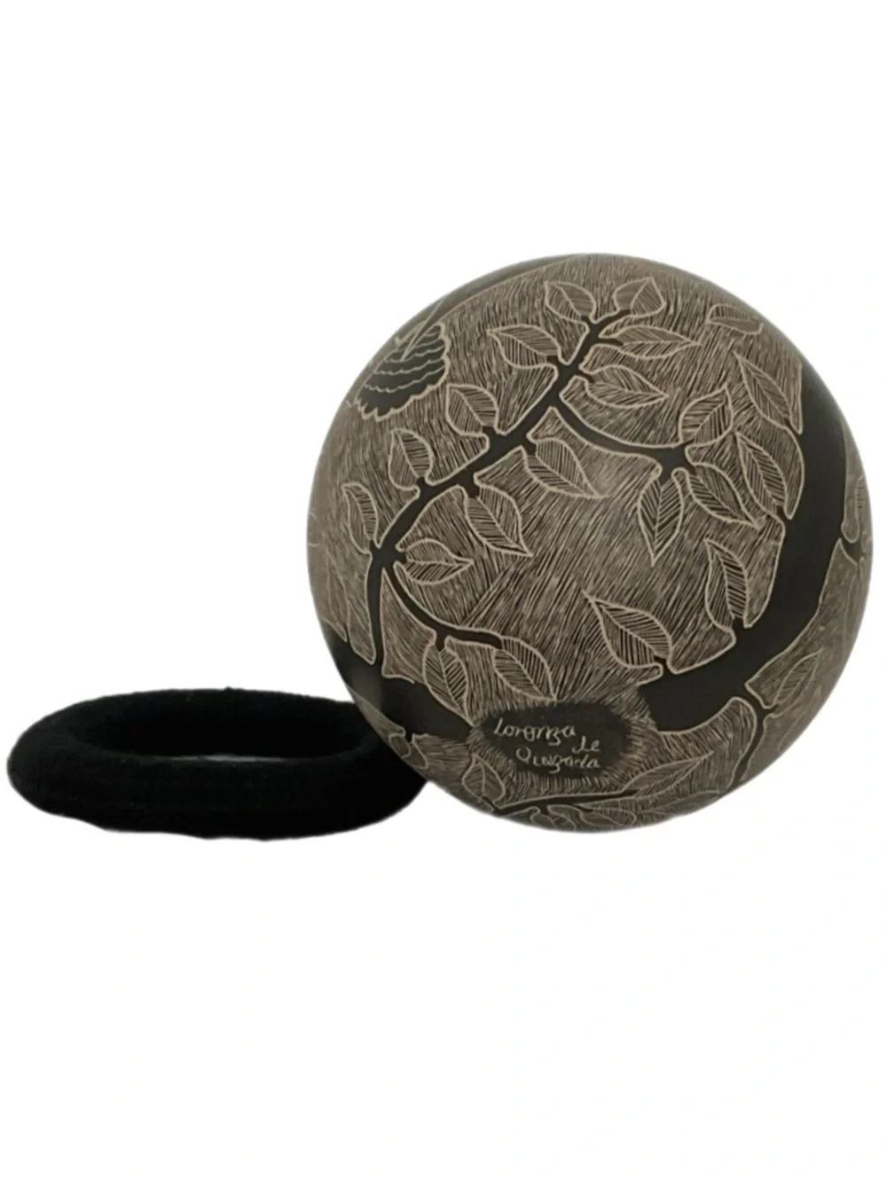 Mata Ortiz Sgraffito Olla / Pot / Vase - Signed by Lorenza de Quezada